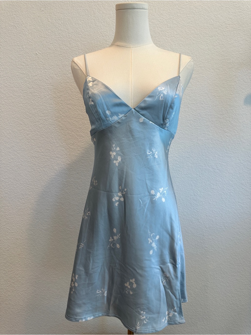 Princess Polly Blue Satin Floral Slip Mini Dress Size 6